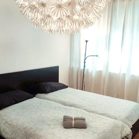 Apartmán 3 Minutes On Foot From Duomo! Big Apartament With 3 Bedrooms And Balcony